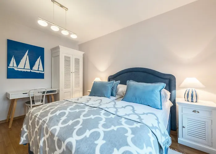 Dr - Hamptons Apartment *